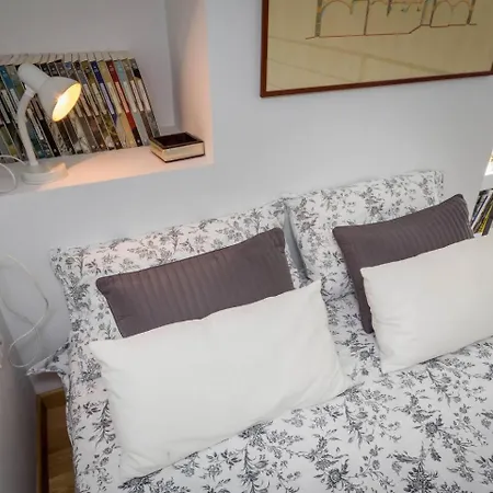 San Martino & Gaslini Urban Loft Apartment